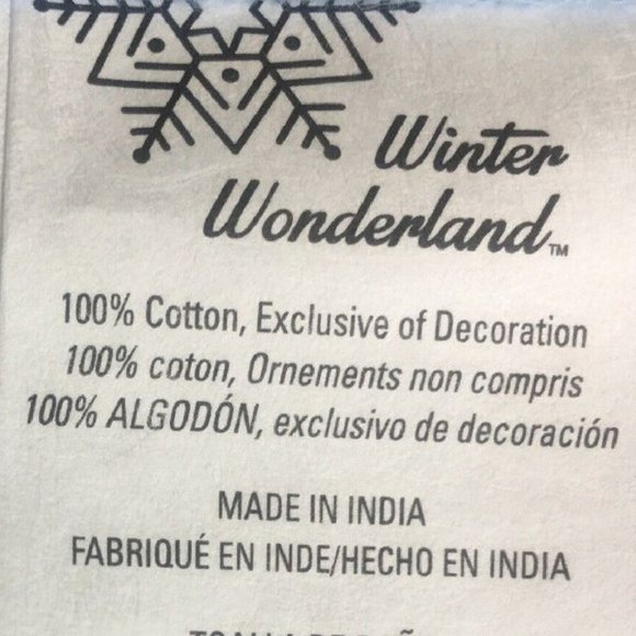 3 new Winter Wonderland Snow Buddies Bath Towels with Snowman, Bird, Street Lamp - Picture 5 of 9